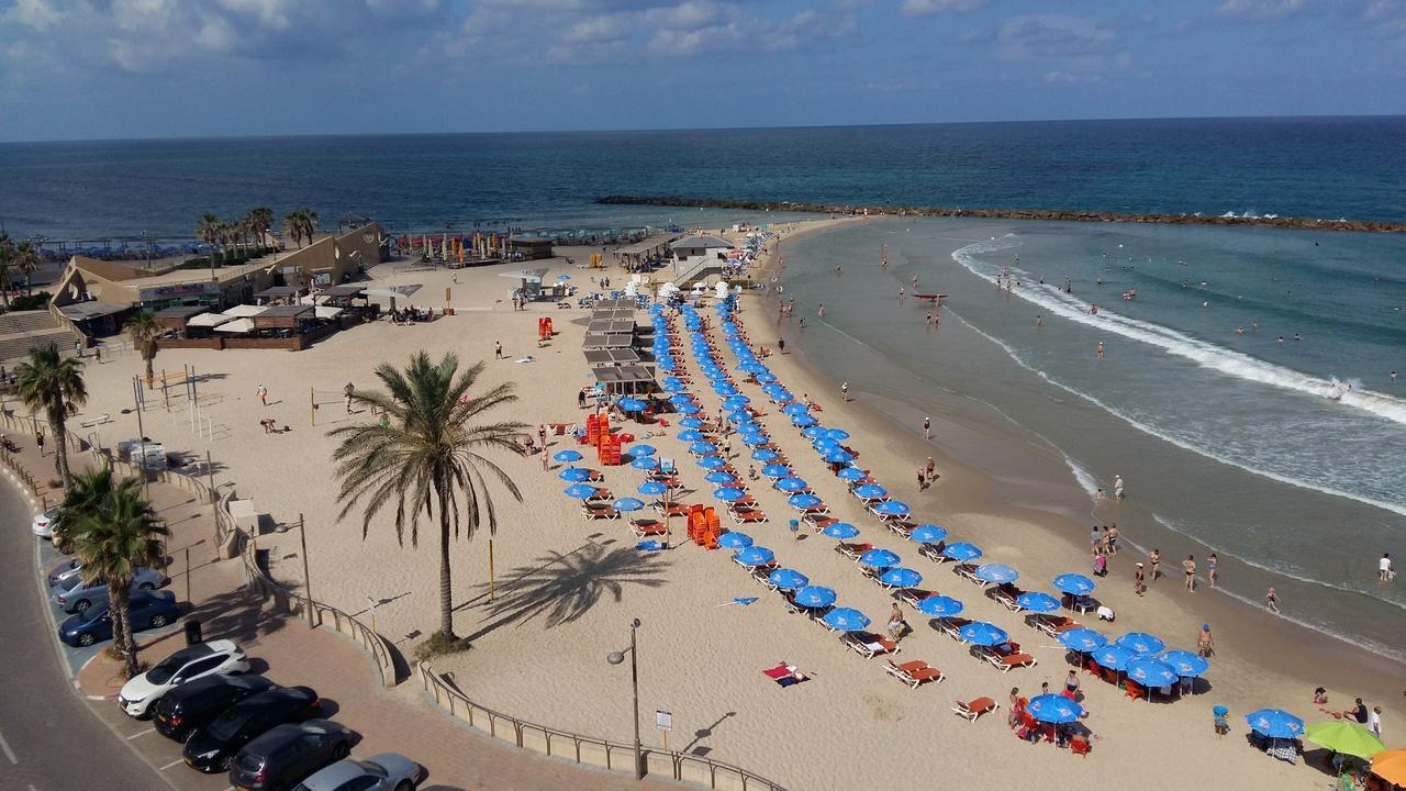Amazing Apartment For 3 Guests Steps From The Beach 네타니아 외부 사진